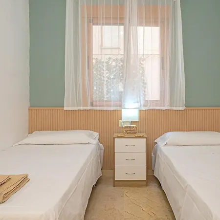 Apartment Beachside Macarena *